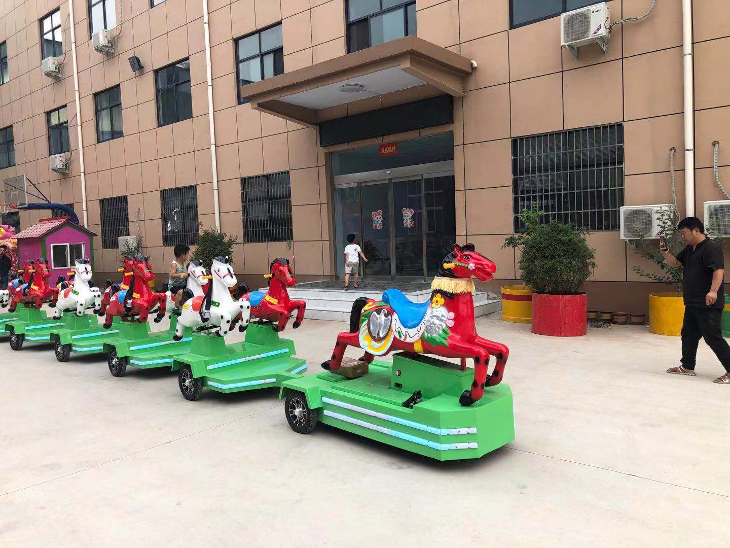 网红观光小火车