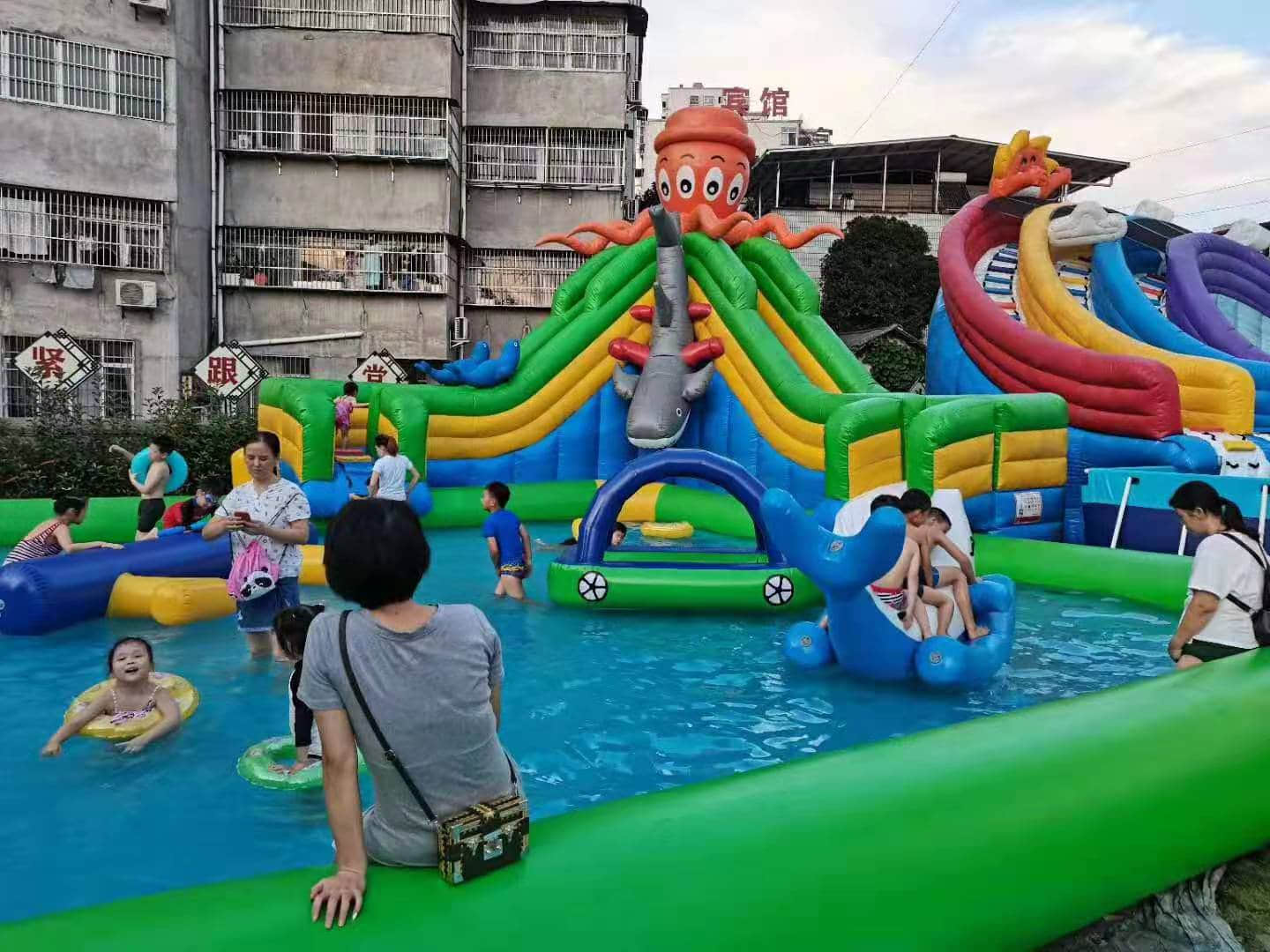 农家乐租赁水上乐园设备，效果不一般