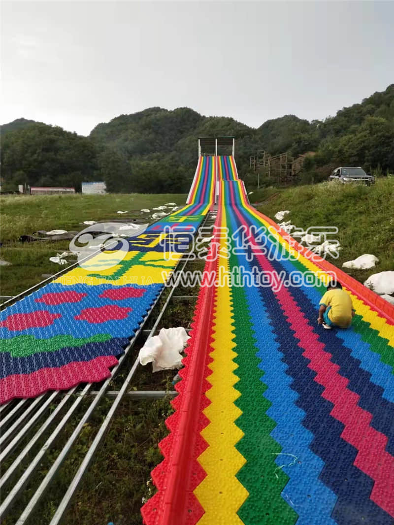1648267375372981.jpg 彩虹滑道.jpg