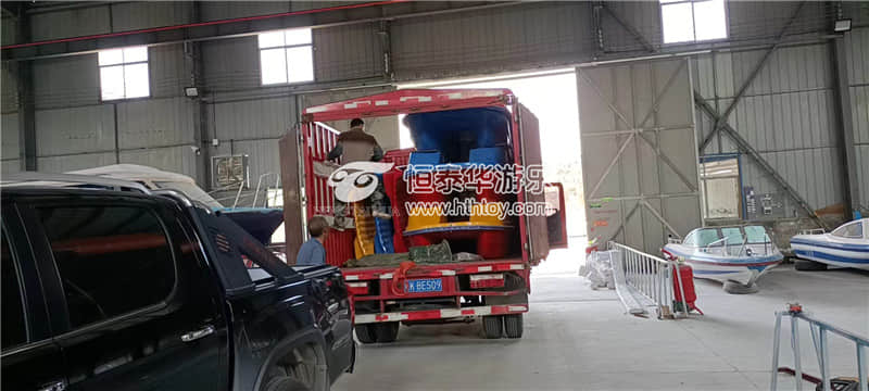 <b>脚踏船发货到新疆</b>