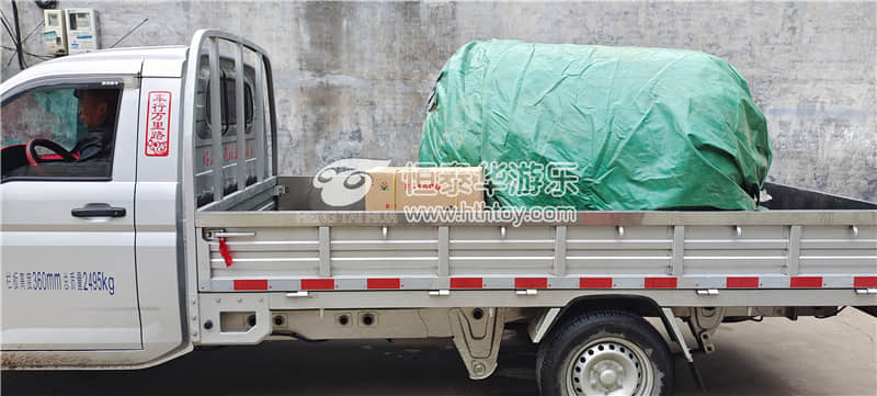 <b>15x8m 独角兽充气城堡发货到新疆</b>
