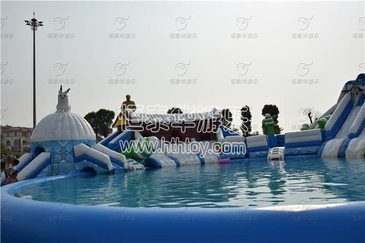 今天三八节，移动水上乐园也跟着过节日