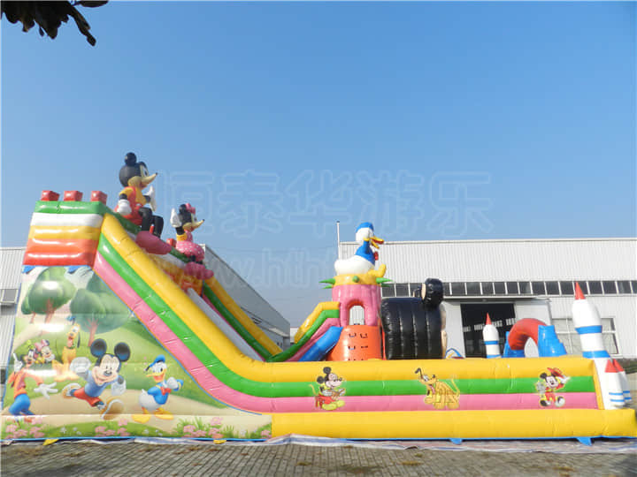 充气城堡玩具特点