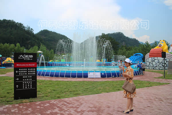 充气动漫水乐园是夏季儿童戏水游乐最佳方式