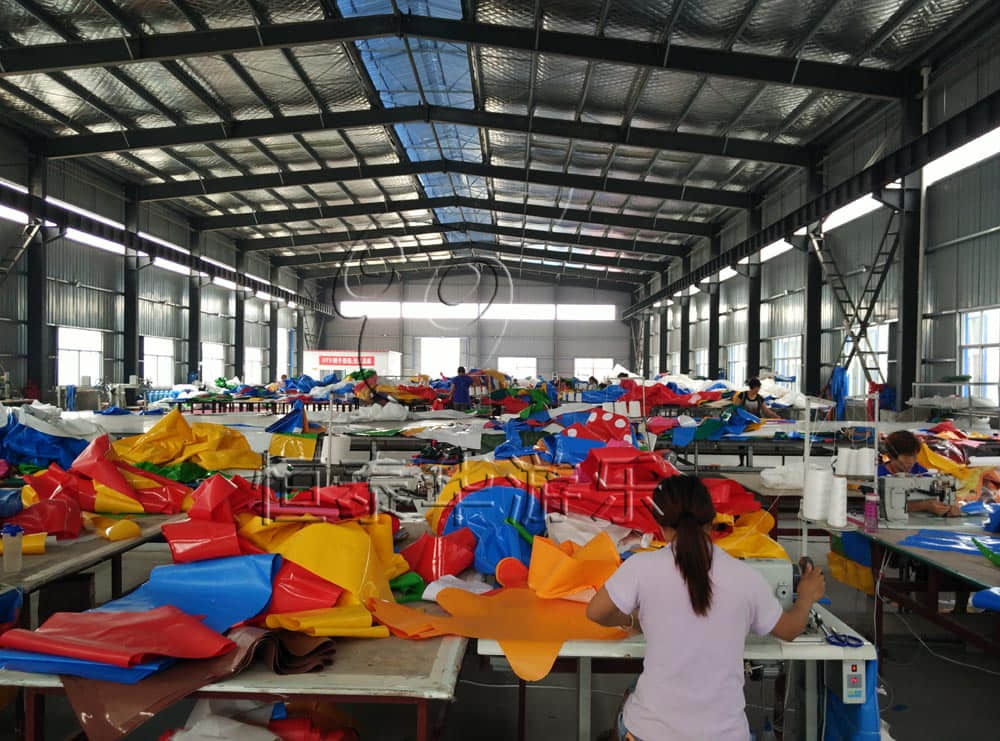 <b>充气产品生产车间—恒泰华5S管理示范性</b>