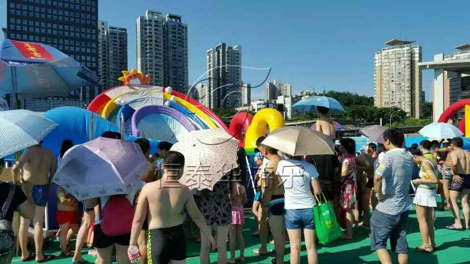 重庆奥体公园水上乐园设备厂家，重庆奥体户外游泳池